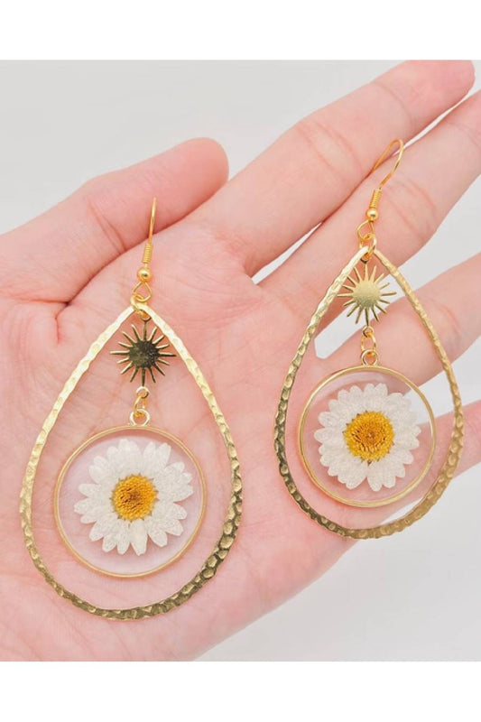Wish Of The Daisy Teardrop Earrings