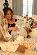 Load image into Gallery viewer, Chenille-Like Pom Pom Blanket
