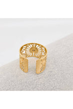 Load image into Gallery viewer, Bohemia Flower Gold Plated Ring
