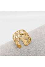 Load image into Gallery viewer, Bohemia Flower Gold Plated Ring
