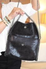 Load image into Gallery viewer, Damaris Crossbody Clutch Bag
