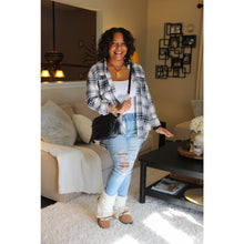 Load image into Gallery viewer, Elsa Plaid Lightweight Top
