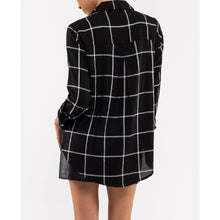 Load image into Gallery viewer, Leann Grid Button Up Top
