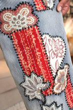 Load image into Gallery viewer, Jaded Gypsy Blooming Breeze Jeans
