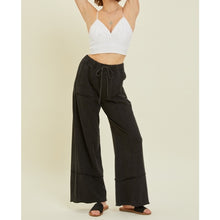 Load image into Gallery viewer, Diana Wide Leg Pants
