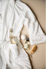 Load image into Gallery viewer, No. 9 Bubble Bath
