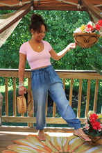 Load image into Gallery viewer, Sweet Pink Kisses Crop Top
