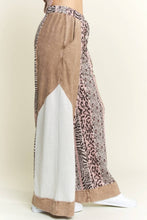 Load image into Gallery viewer, Tamed Nature Animal Print Pants

