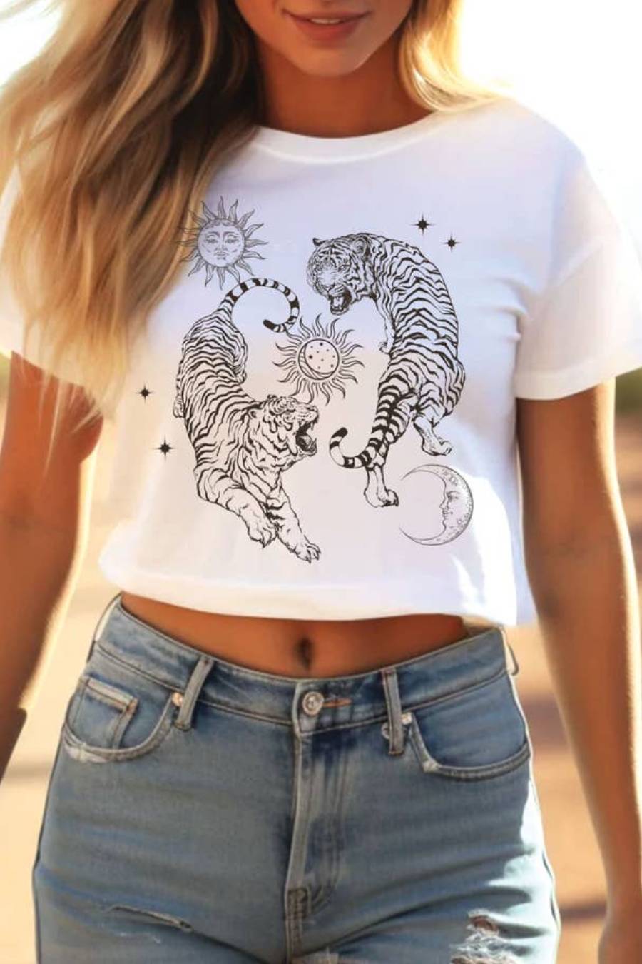 Tigers of The Stars Graphic Short Crop Top