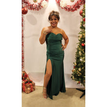 Load image into Gallery viewer, Dress To Impress Maxi Dress
