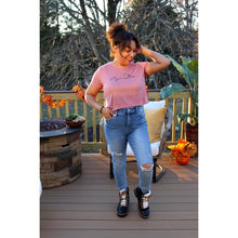 Load image into Gallery viewer, Mamacita Flowy Cropped Tee

